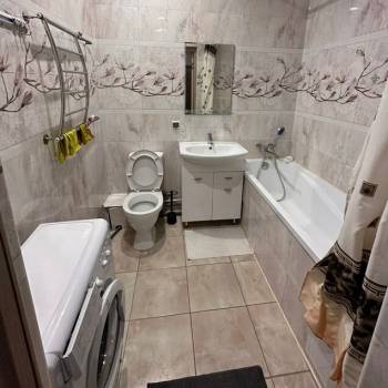 Сдается 2-х комнатная квартира, 62 м²