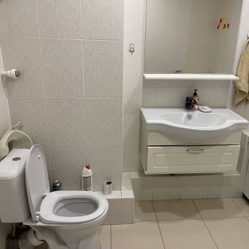 Сдается 1-комнатная квартира, 58 м²