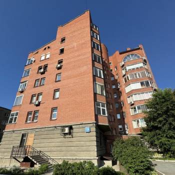 Продается Многокомнатная квартира, 156,3 м²
