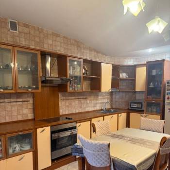 Продается Многокомнатная квартира, 156,3 м²