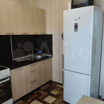Сдается 1-комнатная квартира, 50 м²