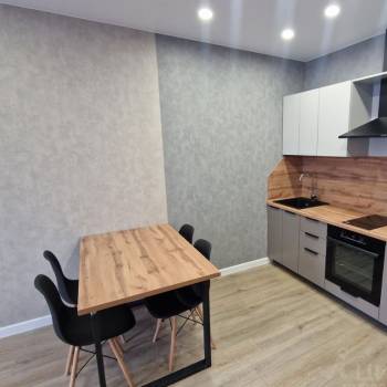 Сдается 1-комнатная квартира, 41 м²