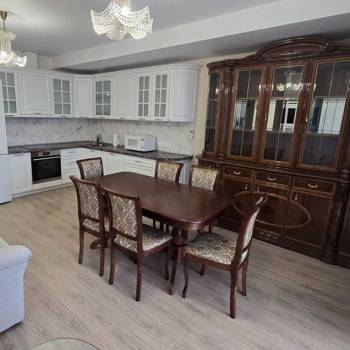 Сдается Многокомнатная квартира, 95 м²