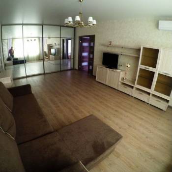 Сдается 2-х комнатная квартира, 70 м²