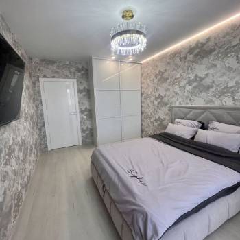Сдается 1-комнатная квартира, 50 м²