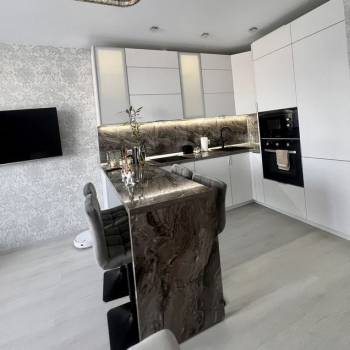 Сдается 1-комнатная квартира, 50 м²