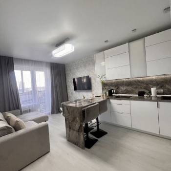 Сдается 1-комнатная квартира, 50 м²