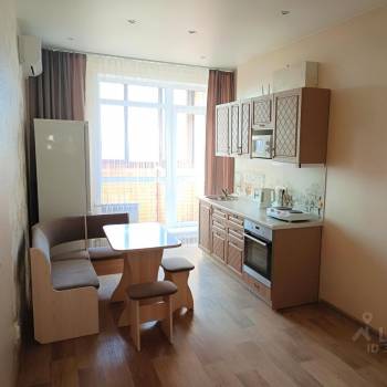 Сдается 1-комнатная квартира, 38 м²