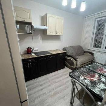 Сдается 1-комнатная квартира, 40 м²