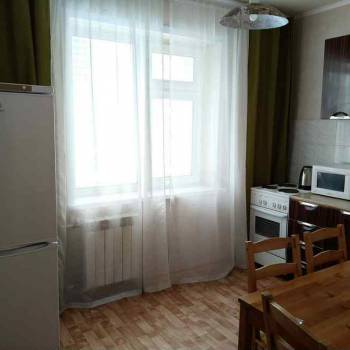 Сдается 1-комнатная квартира, 37 м²