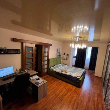 Сдается 1-комнатная квартира, 57 м²