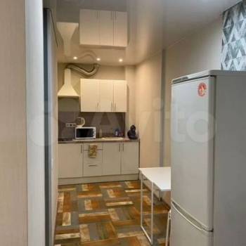 Продается 1-комнатная квартира, 39 м²