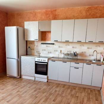 Сдается 1-комнатная квартира, 70 м²