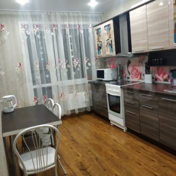 Сдается 2-х комнатная квартира, 65 м²