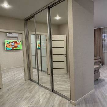 Продается Многокомнатная квартира, 107 м²