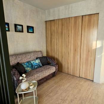 Продается 1-комнатная квартира, 40 м²