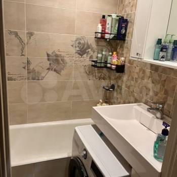 Продается Многокомнатная квартира, 74 м²