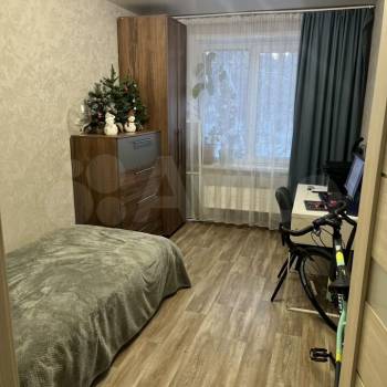 Продается Многокомнатная квартира, 74 м²