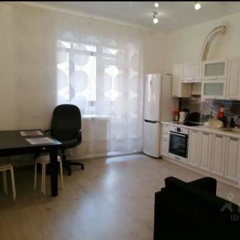 Сдается 1-комнатная квартира, 70 м²