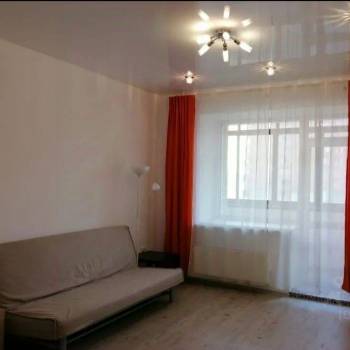 Сдается 1-комнатная квартира, 70 м²