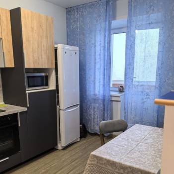 Сдается 1-комнатная квартира, 45 м²