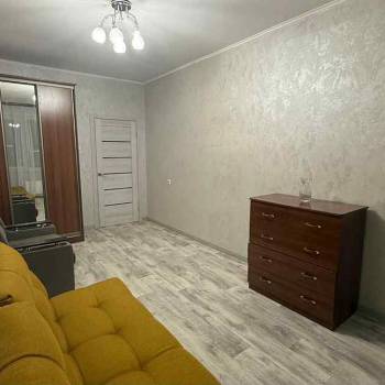 Сдается 1-комнатная квартира, 37 м²
