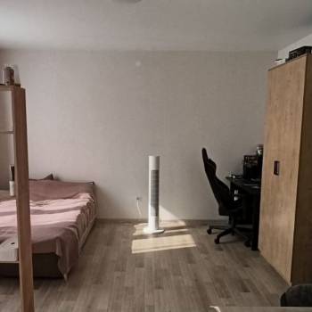 Продается 1-комнатная квартира, 34 м²