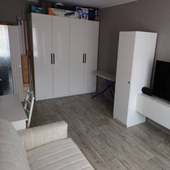 Продается 1-комнатная квартира, 37 м²