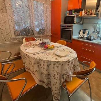 Продается Многокомнатная квартира, 78 м²