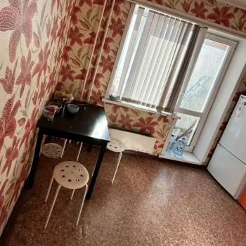 Продается 1-комнатная квартира, 32 м²