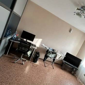 Продается 1-комнатная квартира, 32 м²