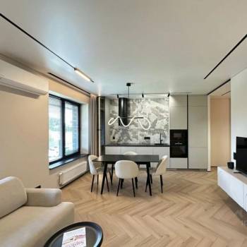 Сдается 2-х комнатная квартира, 52 м²