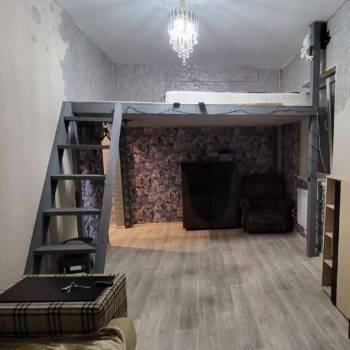 Продается 1-комнатная квартира, 42 м²