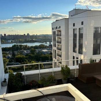 Продается 3-х комнатная квартира, 97,6 м²