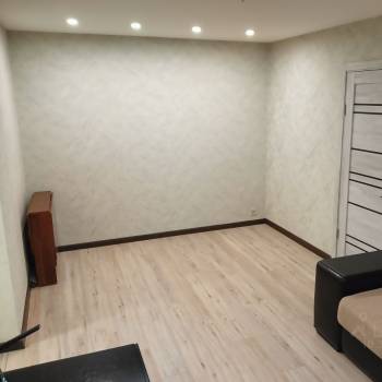 Продается Многокомнатная квартира, 70 м²