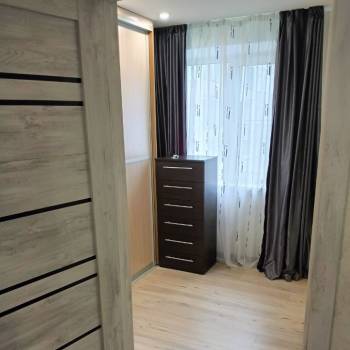 Продается Многокомнатная квартира, 70 м²