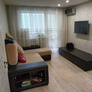 Продается Многокомнатная квартира, 70 м²
