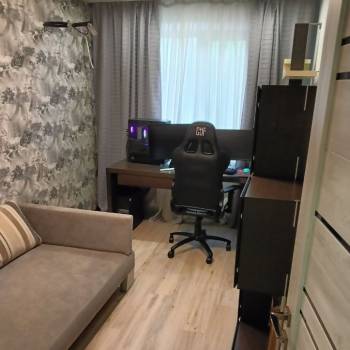 Продается Многокомнатная квартира, 70 м²