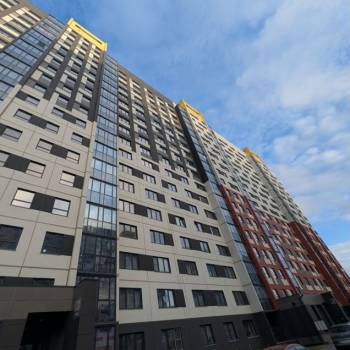 Продается 1-комнатная квартира, 37 м²