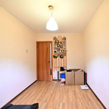 Продается Многокомнатная квартира, 61,7 м²