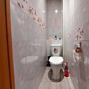 Продается Многокомнатная квартира, 61,7 м²