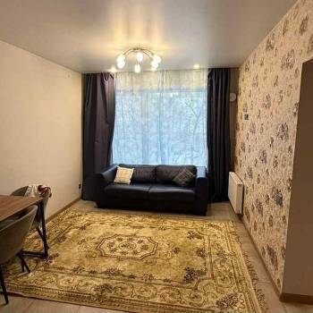 Сдается 1-комнатная квартира, 45 м²