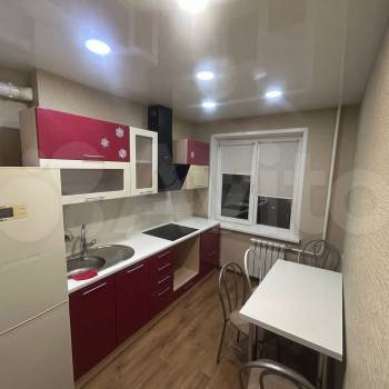 Сдается Многокомнатная квартира, 60 м²
