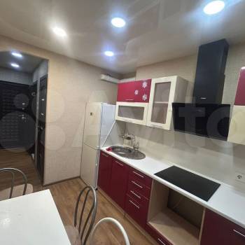 Сдается Многокомнатная квартира, 60 м²