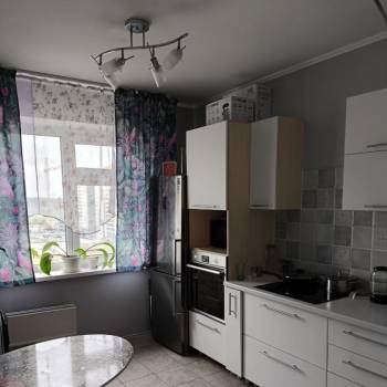 Сдается Многокомнатная квартира, 65,9 м²