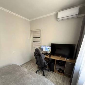 Продается 3-х комнатная квартира, 57 м²