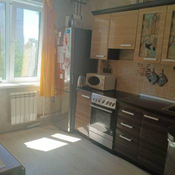 Сдается 1-комнатная квартира, 40 м²
