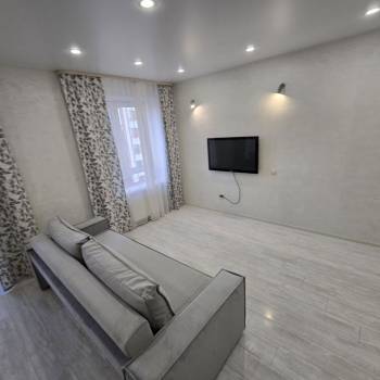 Сдается 1-комнатная квартира, 44 м²