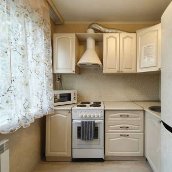 Продается 1-комнатная квартира, 32 м²