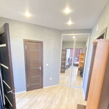 Сдается 1-комнатная квартира, 49 м²